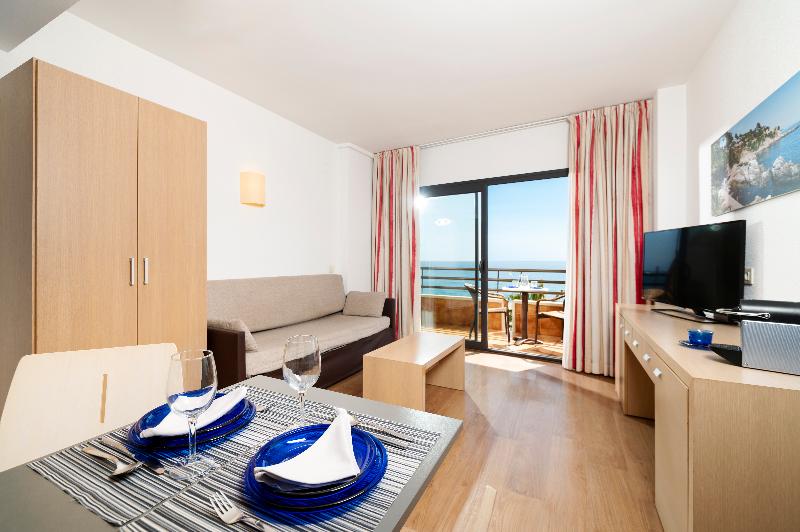 带海景的标准工作室, Almirall Apartaments