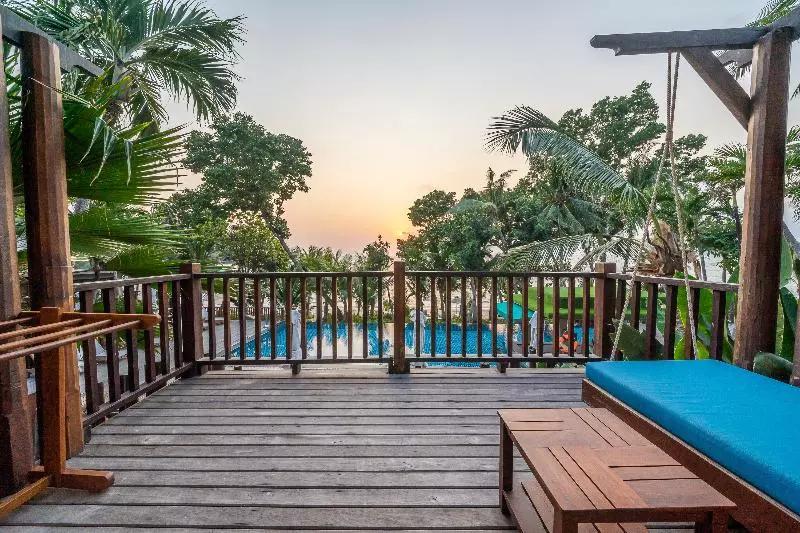 اتاق پرمیوم با چشم‌انداز دریا, Ao Prao Resort