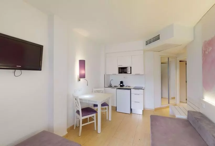 1 Bedroom Deluxe Apartment Sea View, Tropic Garden Hotel Apartments