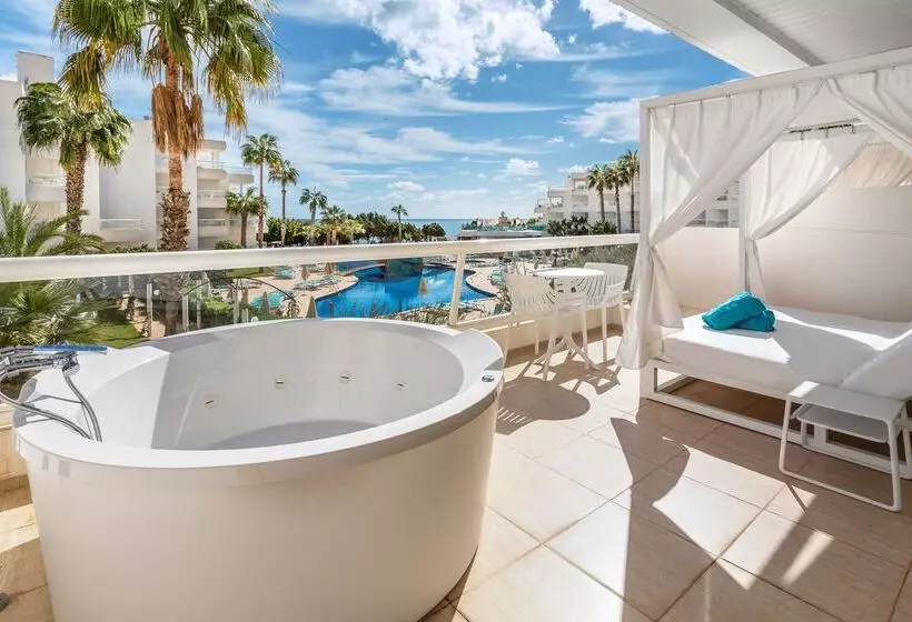 1 Bedroom Deluxe Apartment Sea View, Tropic Garden Hotel Apartments