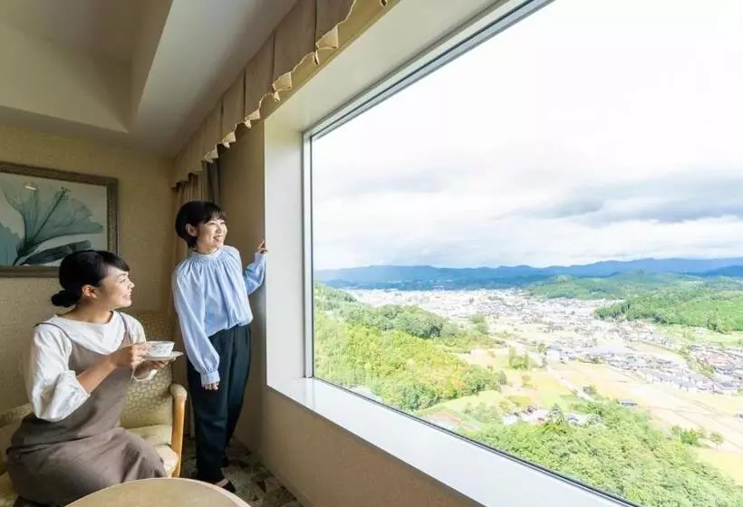 キングサイズベッドのデラックスルーム, Associa Takayama Resort