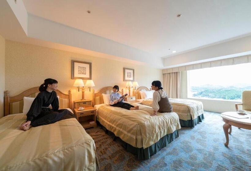 Номер Стандарт Трехместный, Associa Takayama Resort