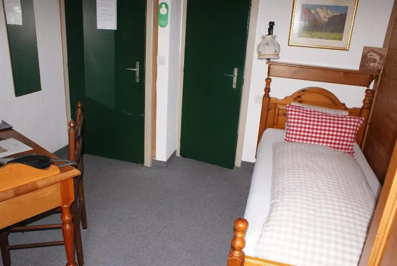 Standard Yhden Hengen Huone, Baeren Hotel, The Bear Inn