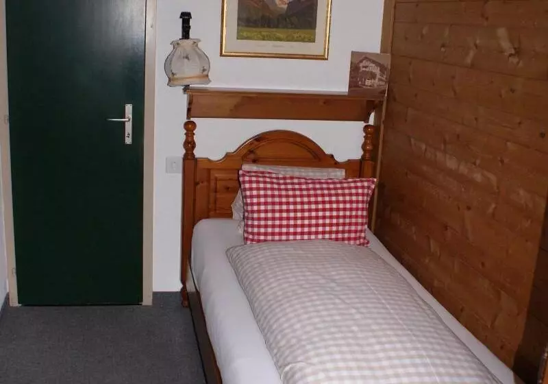 Standard Yhden Hengen Huone, Baeren Hotel, The Bear Inn
