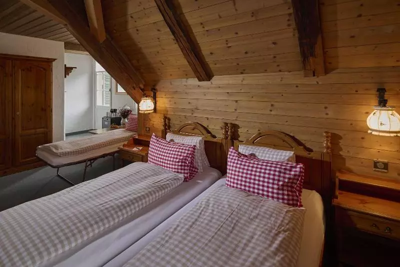 Standard Kolmen Hengen Huone, Baeren Hotel, The Bear Inn