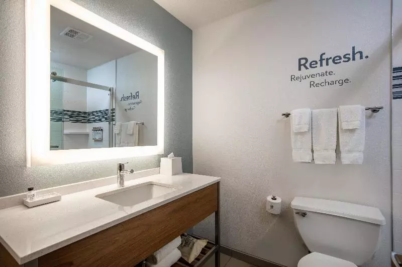 キングサイズベッドのスイートルーム, Even Hotels Denver Tech Center Englewood, An Ihg
