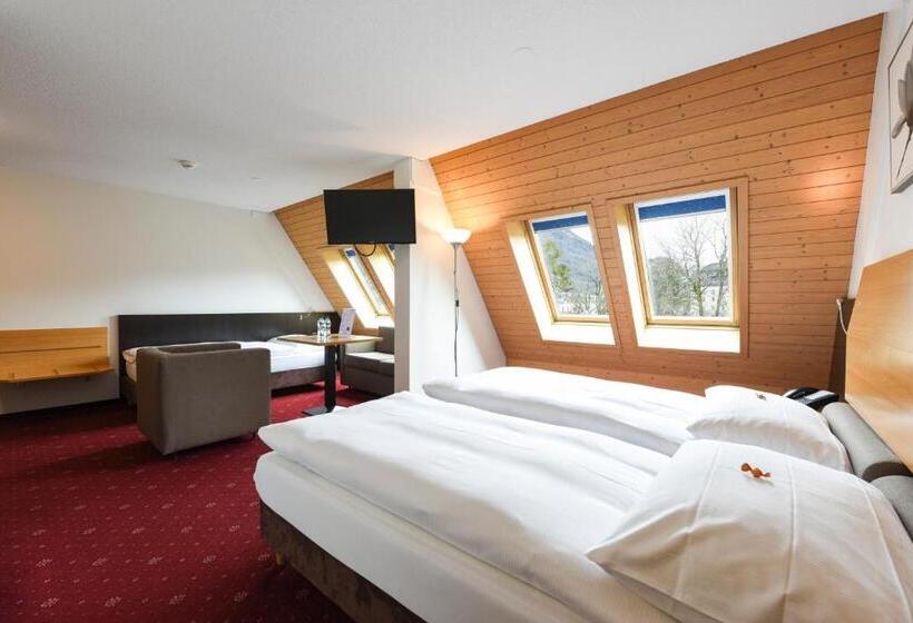 סוויטת ג'וניור, City