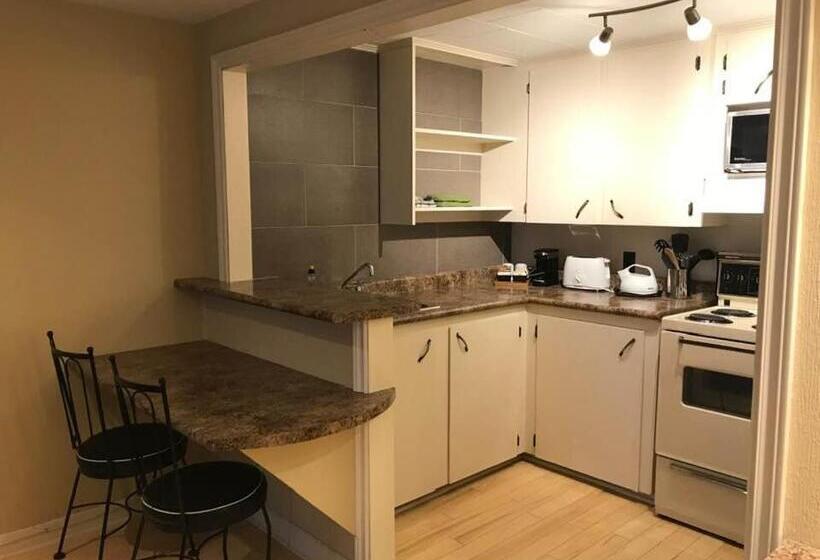 شقة غرفة واحدة, Coastal Inn Kingfisher