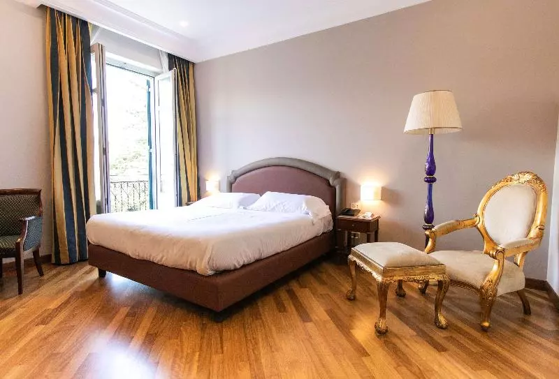 اتاق استاندارد با تخت بزرگ, Crowne Plaza Resort Salalah, An Ihg