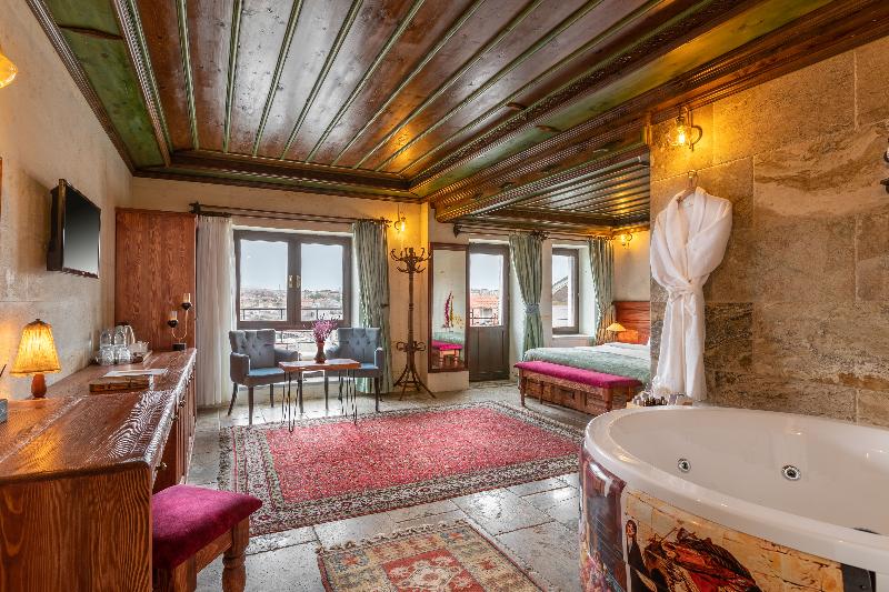 سوییت جونیور با چشمانداز دریا, Crowne Plaza Resort Salalah, An Ihg