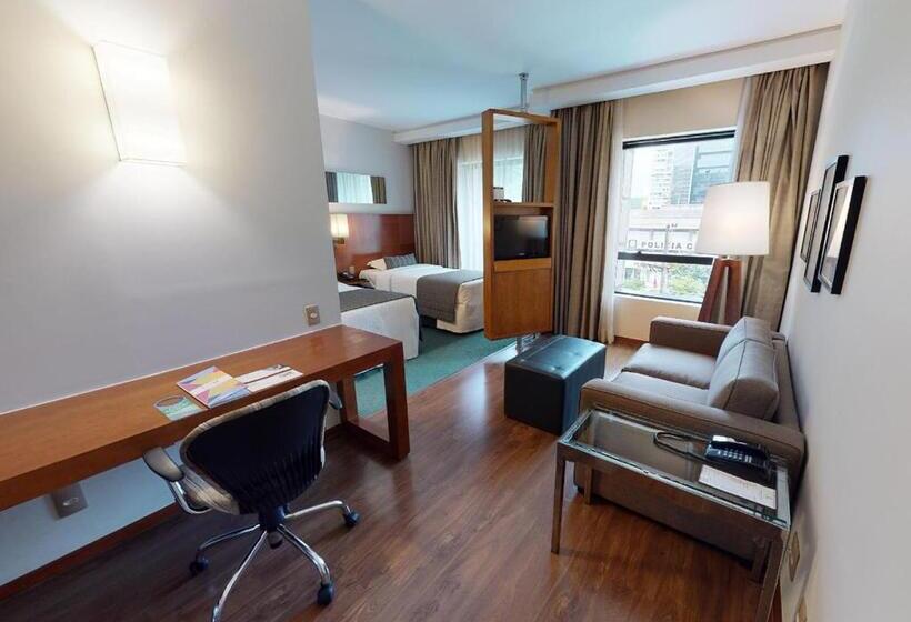 جناح, Estanplaza Berrini