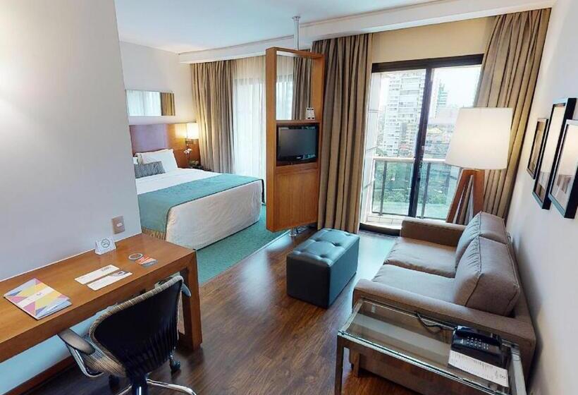 جناح, Estanplaza Berrini