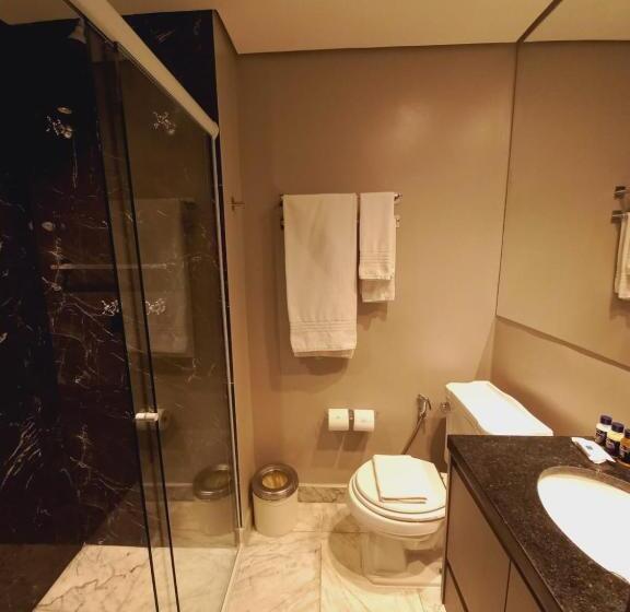 جناح سوبيريور, Estanplaza Berrini