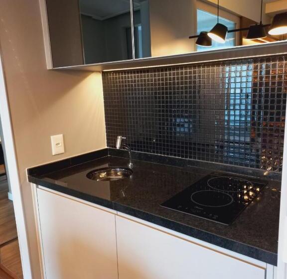 جناح سوبيريور, Estanplaza Berrini