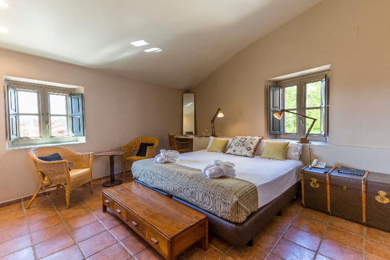 スーペリアールーム, Gran Claustre Restaurant & Spa