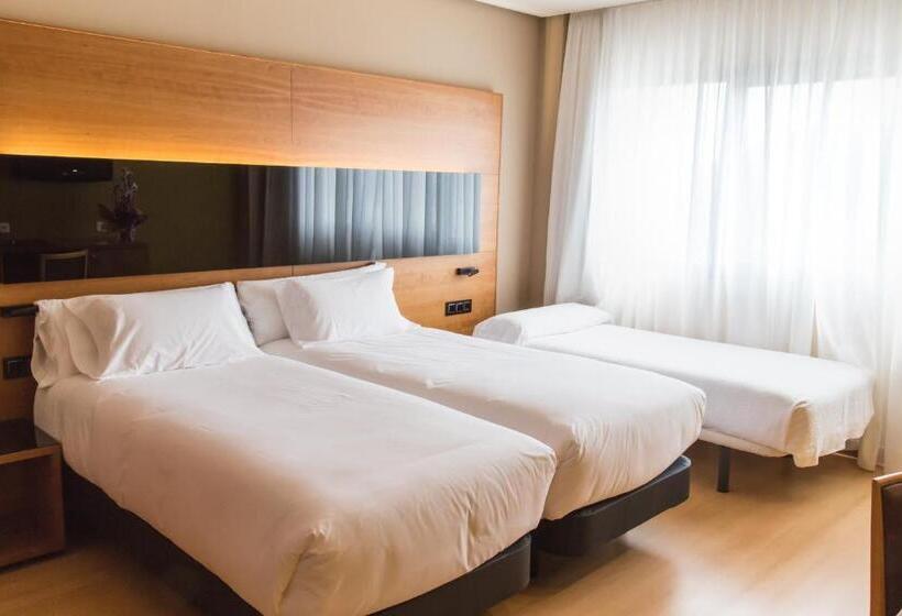 Номер Стандарт, Hq La Galeria