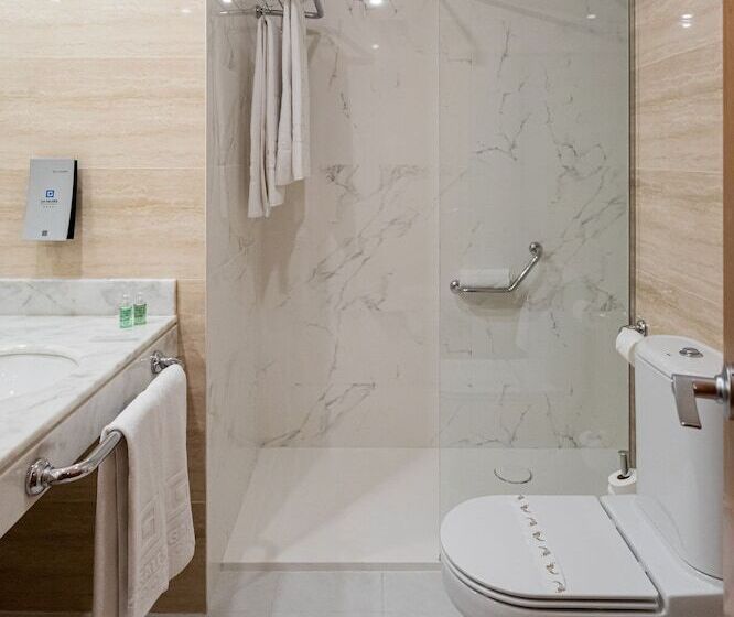 Номер Стандарт, Hq La Galeria