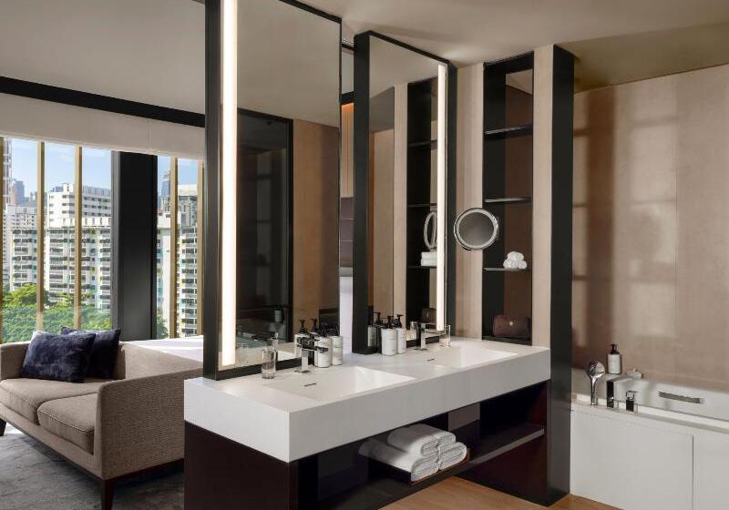 سوئیت جونیور با تخت بزرگ, Intercontinental Singapore Robertson Quay, An Ihg
