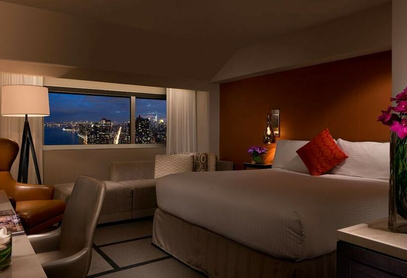 带大床的标准间, Millennium Hilton New York One Un Plaza