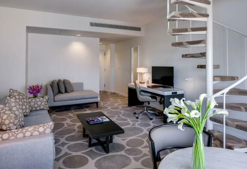 套房, Millennium Hilton New York One Un Plaza