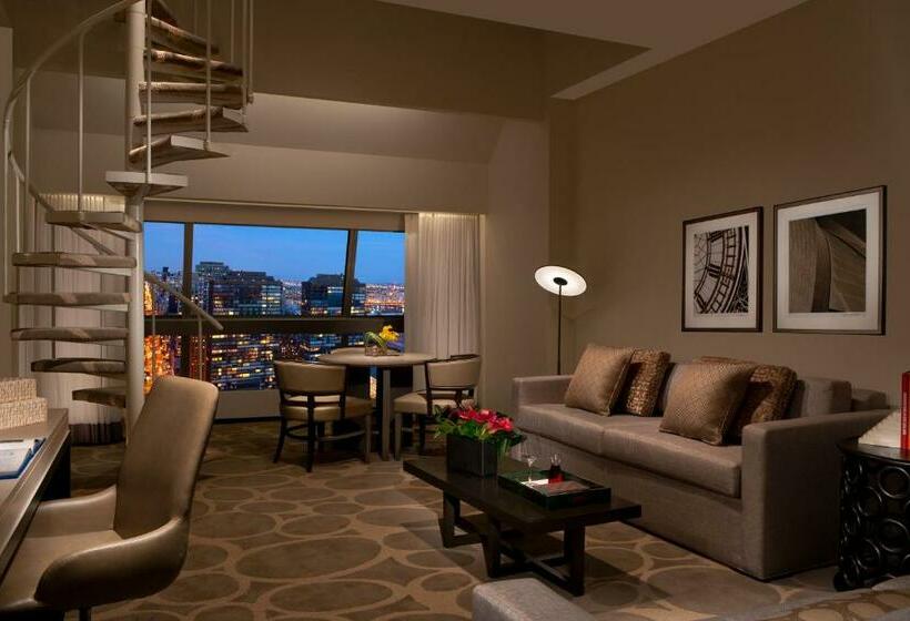 套房, Millennium Hilton New York One Un Plaza