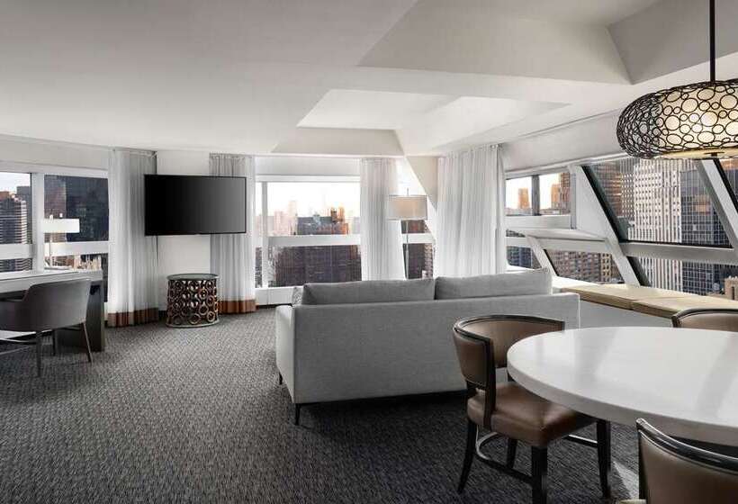 套房, Millennium Hilton New York One Un Plaza