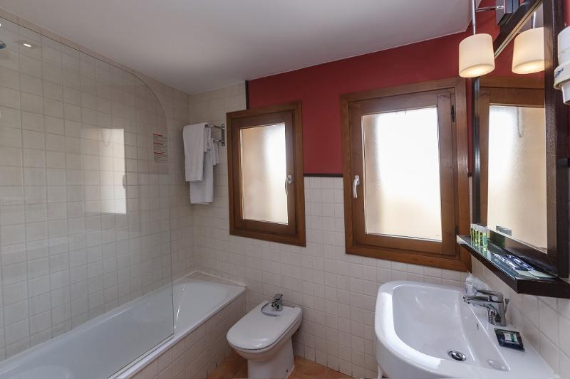 스탠다드 싱글 룸, Monasterio Benedictino