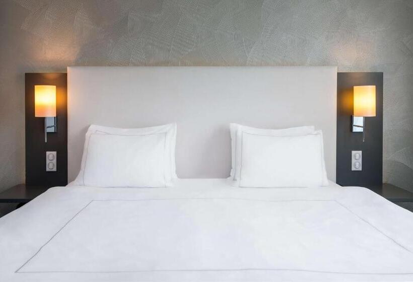 جناح, Park Plaza Budapest