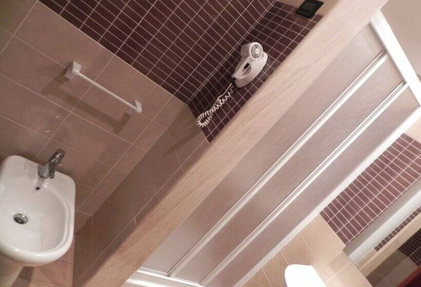 חדר סטנדרט, President Pomezia