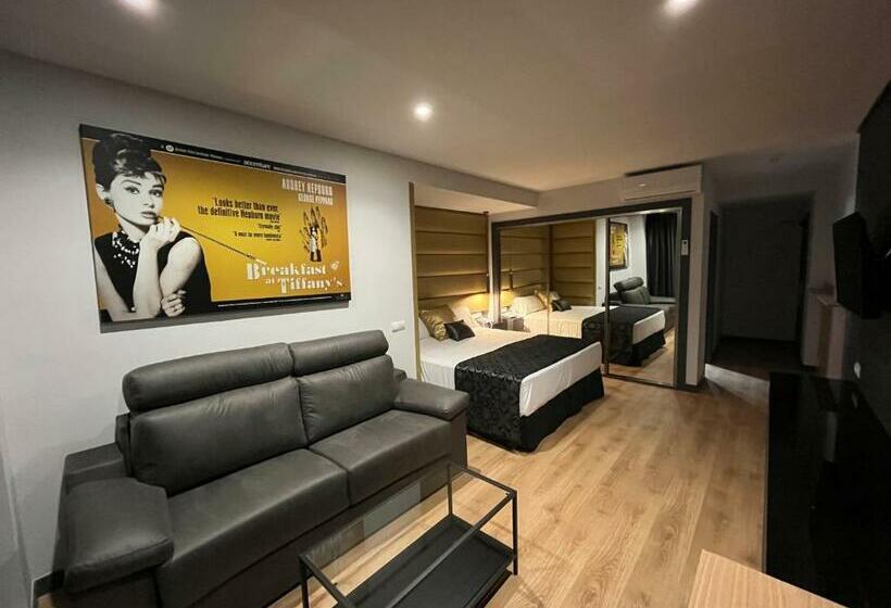 ジュニアスイート, Princesa Solar 4 Adults Recommended