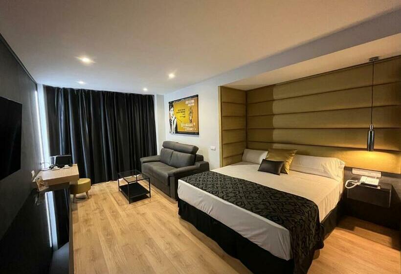 ジュニアスイート, Princesa Solar 4 Adults Recommended