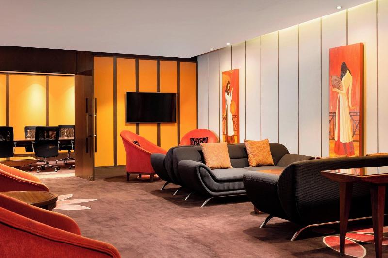 Camera Club, Sheraton Saigon Grand Opera