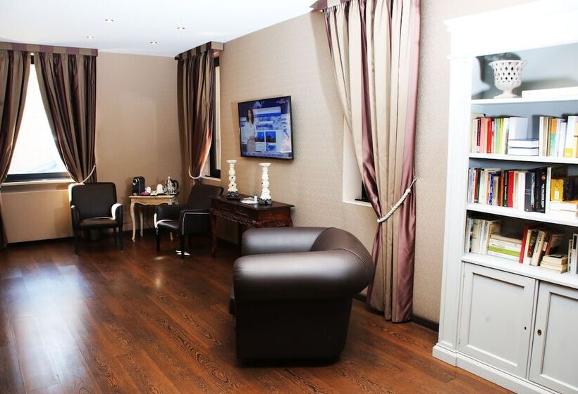 اتاق استاندارد, Th Roma  Carpegna Palace