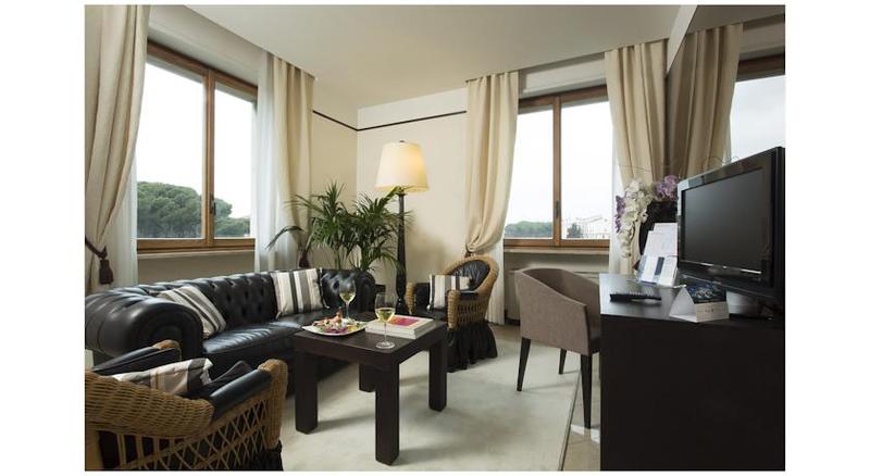 سوییت جونیور, Th Roma  Carpegna Palace