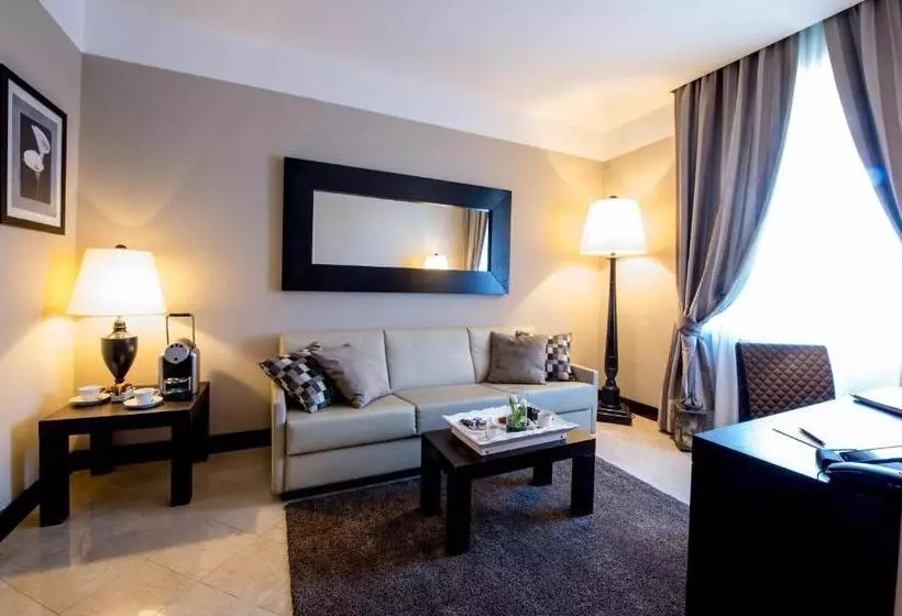 Suite Junior Familiare, Th Roma  Carpegna Palace