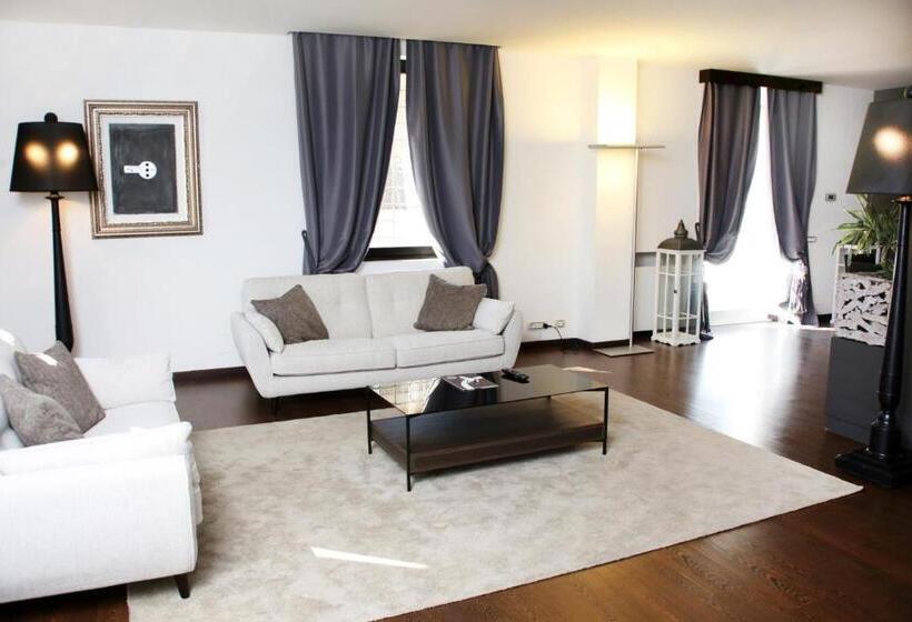 استودیوی لوکس, Th Roma  Carpegna Palace