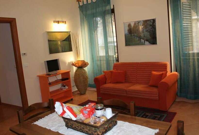 带1个卧室的舒适公寓, Hola Cathedral House