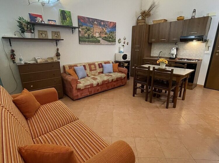 带1个卧室的舒适公寓, Hola Cathedral House