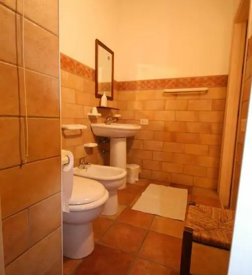 Standard Neljän Hengen Huone, Azienda Agrituristica Baglio Carta