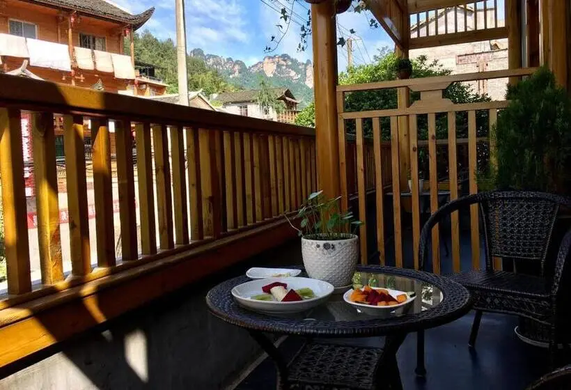 バルコニー付きスタンダードルーム, Zhangjiajie National Park Yuelu Homestay