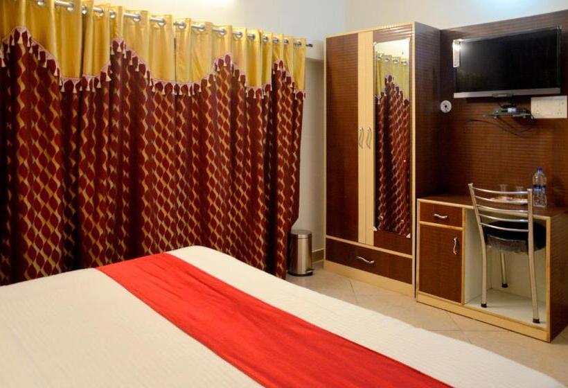 اتاق لوکس, Parag Inn