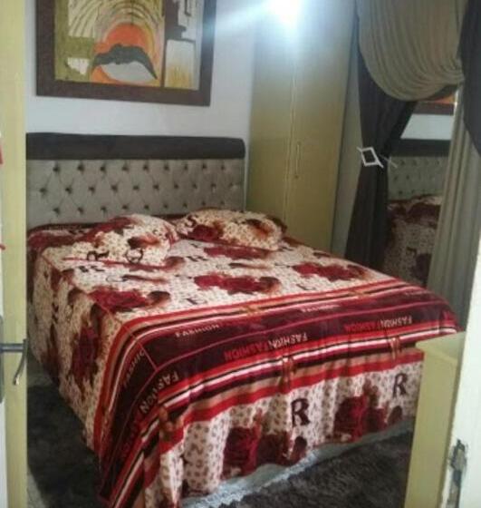 标准间, Casa De Temporada Familiar