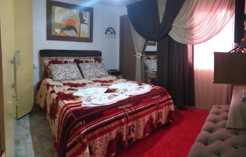 标准间, Casa De Temporada Familiar