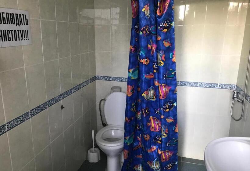 اتاق خانوادگی, Guest House On Demerjipa