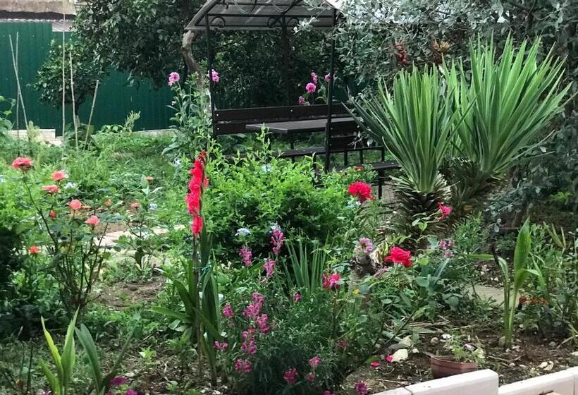 آپارتمان 1 خوابه همکف, Guest House On Demerjipa