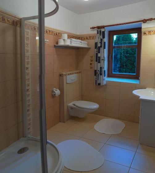 آپارتمان 1 خوابه, Pension Král