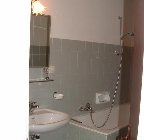 דירת חדר, Gasthof Majestic