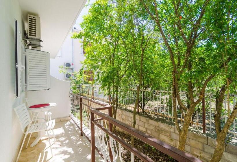 استوديو  سوبيريور مطل على الحديقة, Rooms & Apartments Barišić