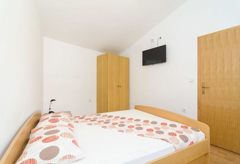 شقة كومفورت غرفة نوم واحدة, Rooms & Apartments Barišić