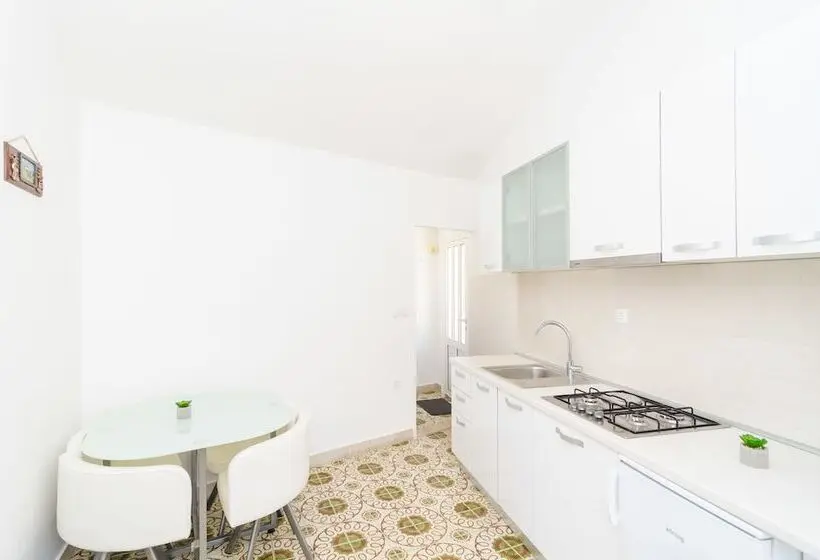 １ベッドルームのコンフォーとアパートメント, Rooms & Apartments Barišić